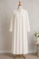 Vanity Fair Nightgown Womens Large Lace Trim Vintage USA Long Sleeve Sleepwear