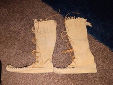 minnetonka moccasins size 7 Fringe Leather