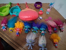 Lot Of Trolls And Accessories 20 Pieces Good Condition