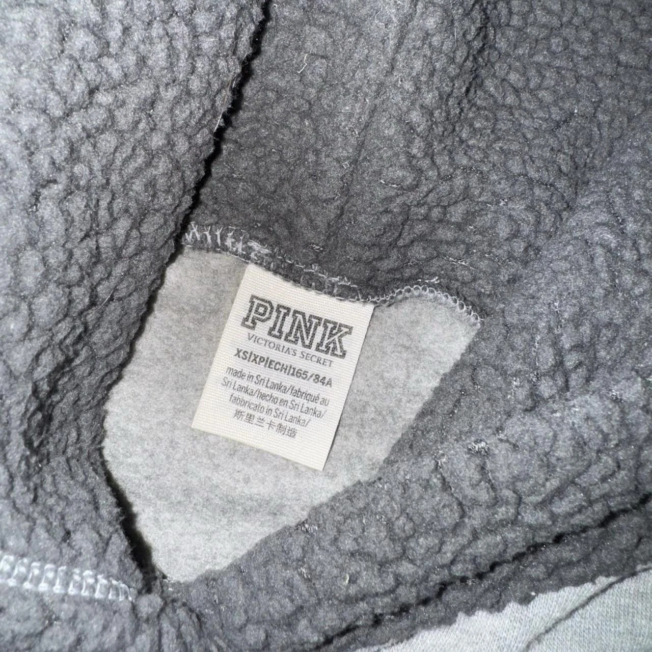 UNDERCOVER Felpa con cappuccio Victorias Secret VS rosa grigio sherpa felpa metallizzata Y2K taglia XS