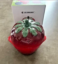 Le Creuset Mini Strawberry Cocotte Vegetable Series 1.4oz 414 ml Gift From Japan