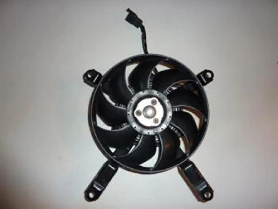 Ventilateur origine pour Moto Yamaha 900 TDM Après 2008 Occasion - Photo 1/1