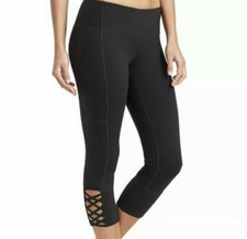 Athleta Solid Black Mind Over Matter Capri Legging Crop Size XS Gym Yoga Travel