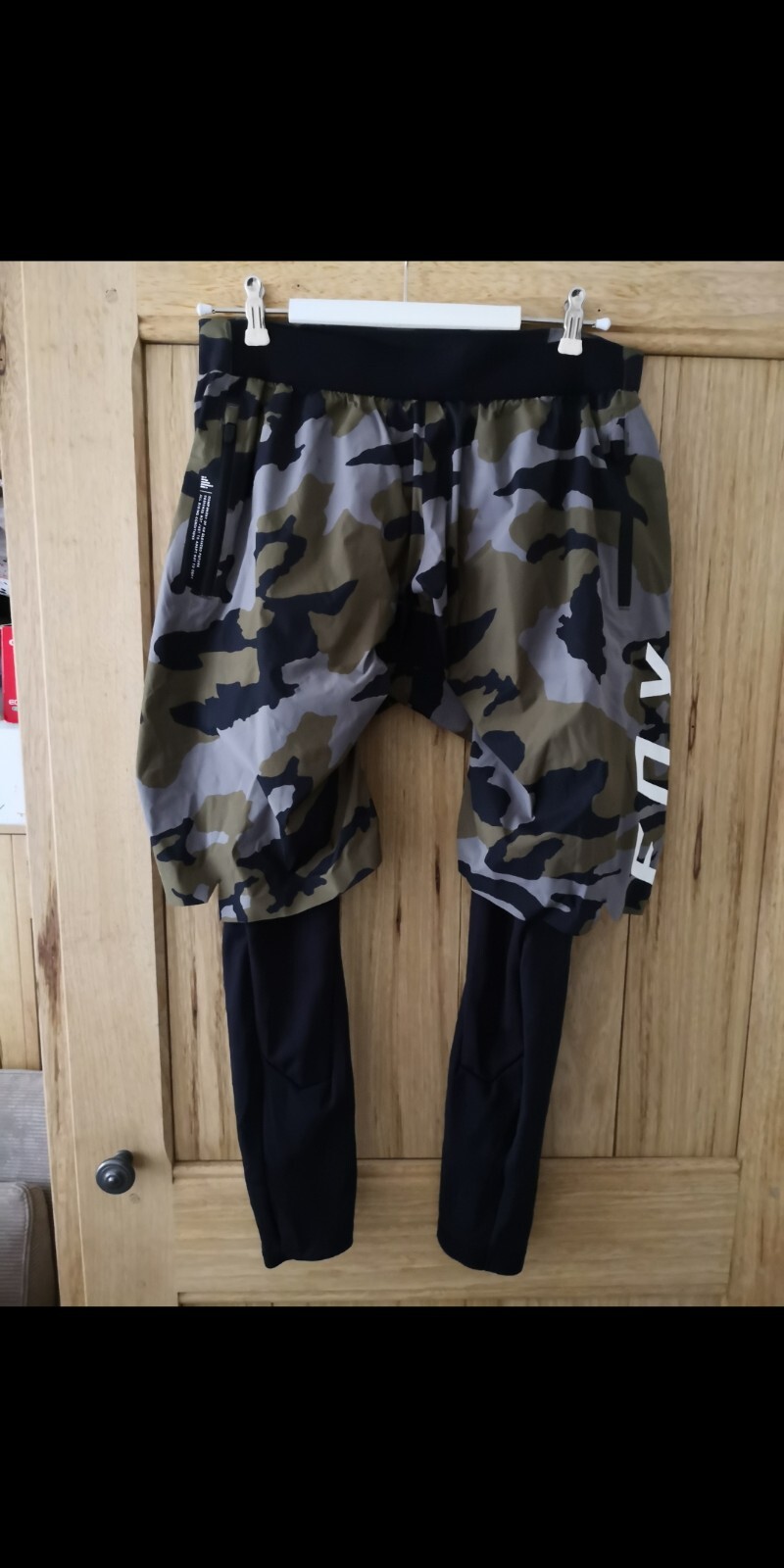 Short de VTT Fox avec cuissard anti-frottement motif camouflage L