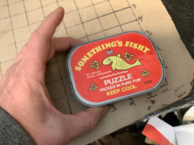 Vintage Something's Fishy Puzzle - complete - Hasbro w solution