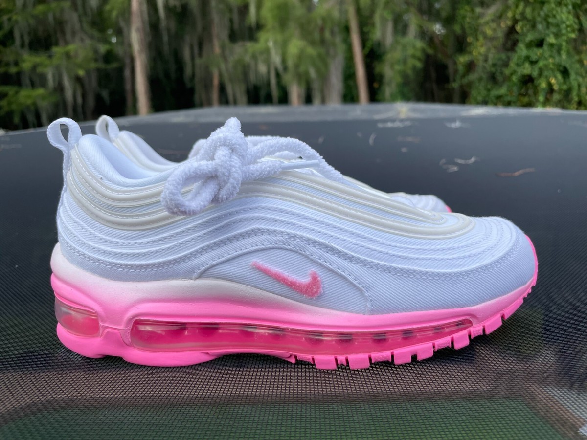 希少　Nike Women's Air Max 95 \"Pink Foam\" Women's Air Max 95 'Pink Foam' (HJ5996-001) Release Date