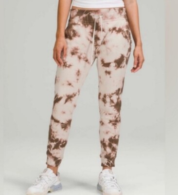 NWT Lululemon 2 warm down jogger (Pink, Brown)