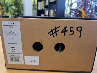 NOS Fizik R3 Aria Road Cycling Shoe / EU 42 | US 9 / Black / 3-Bolt