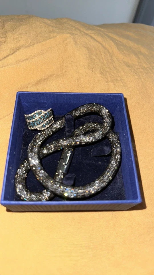 Pulseira Swarovski Stardust cristal azul envoltório duplo - Imagem 2 de 4