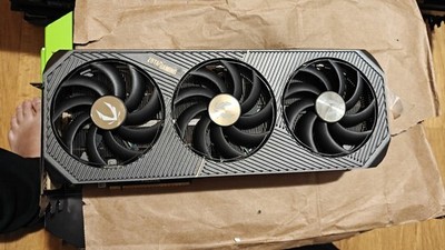 (FOR PARTS) ZOTAC RTX 5090 Solid OC NVIDIA GPU No Core & VRAM **AS IS**