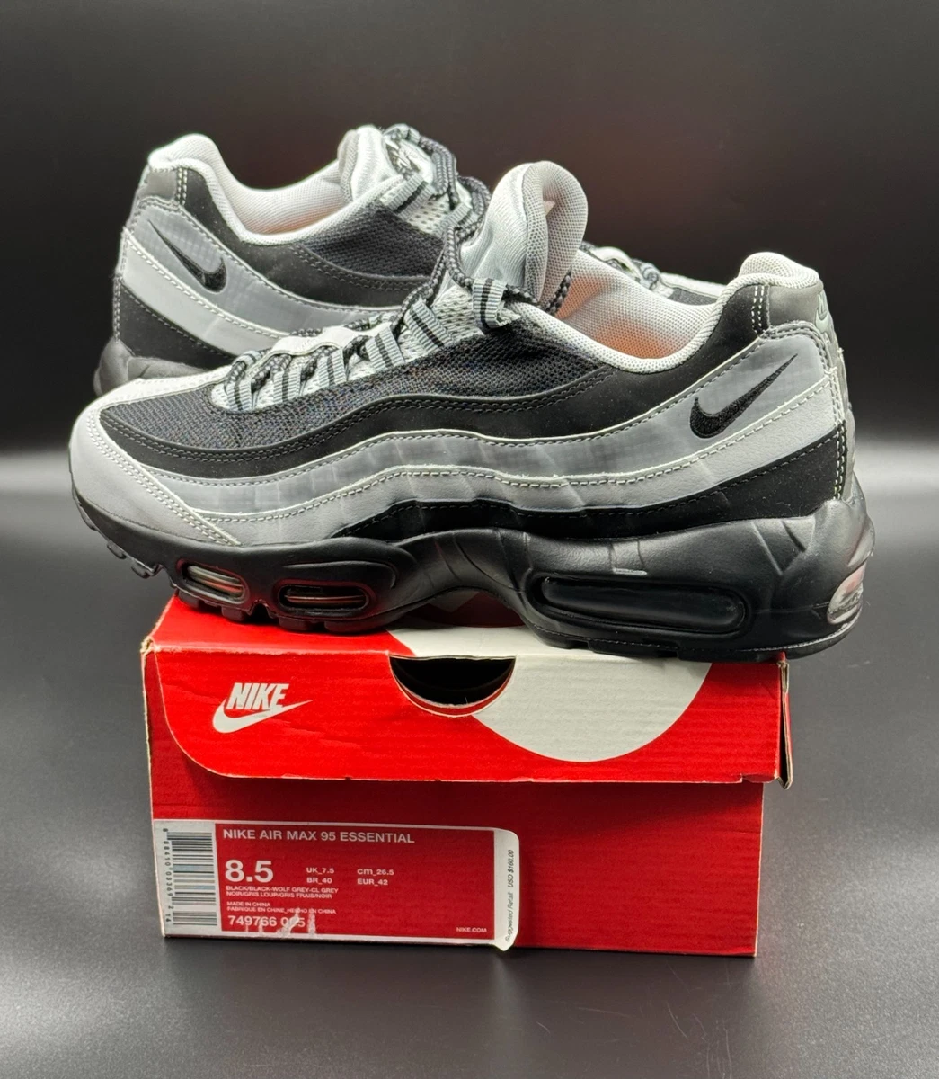 Preços baixos em Nike Air Max 95 Essential Wolf Grey - 749766-005