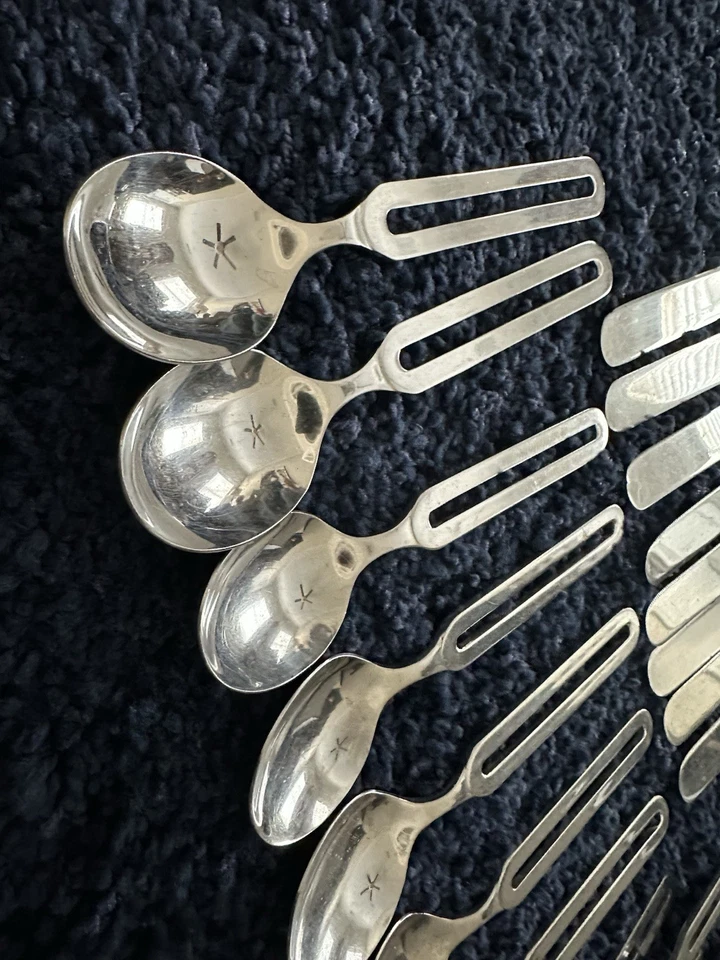 Juego de cubiertos de acero inoxidable Stanley Roberts Cycles COREA MCM 35 piezas *LEER Foto 2 de 4