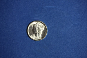 1936-D SILVER Mercury Dime #P32604