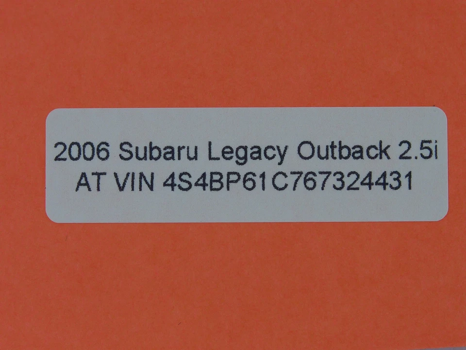 Conjunto de suporte de montagem superior para radiador Subaru Outback 2005-2007 fabricante de equipamento original - Imagem 4 de 4