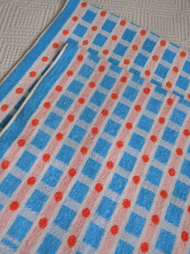 Vintage Hand Towel Orange Blue Spots Squares Geometric Mid Century 60s 70s - Picture 19 of 19