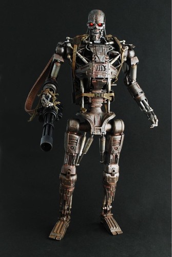 Hot Toys T-600 Endoskeleton Terminator Salvation Sideshow Exclusive Editon NEW - Picture 8 of 16