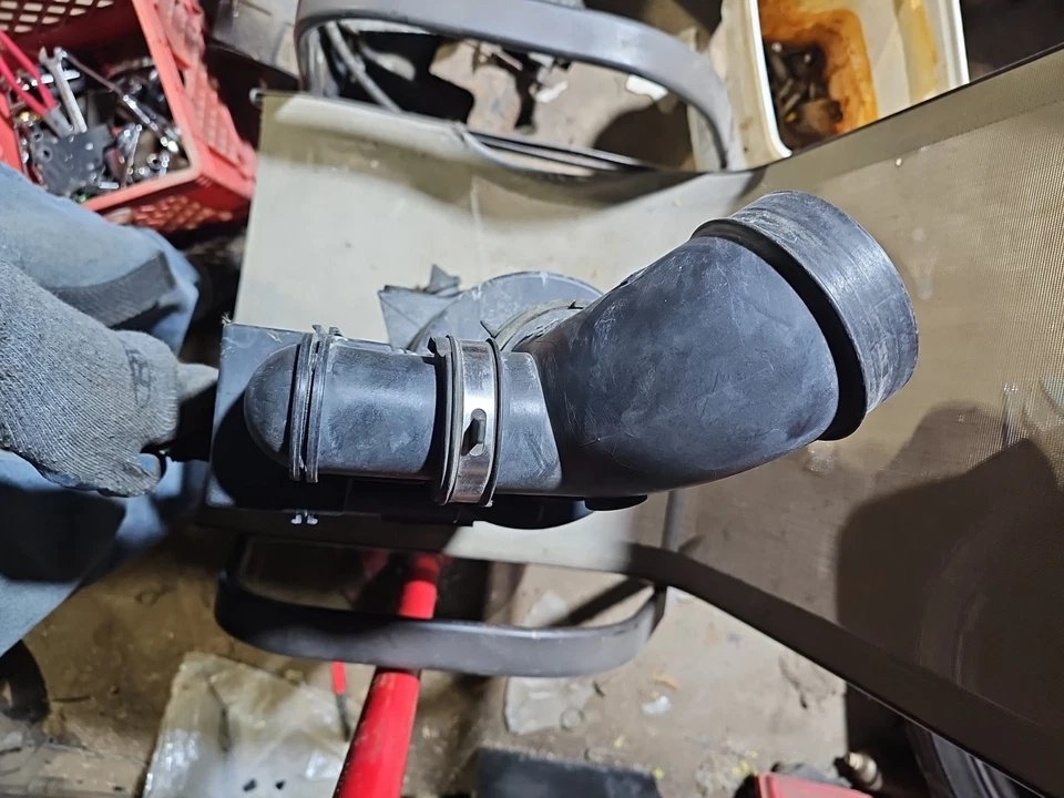 Chevy Express 2007 caja de aire filtro de admisión 6,0 L 6,0 Savana 1500 2500 3500 2005 Q36 Foto 4 de 4