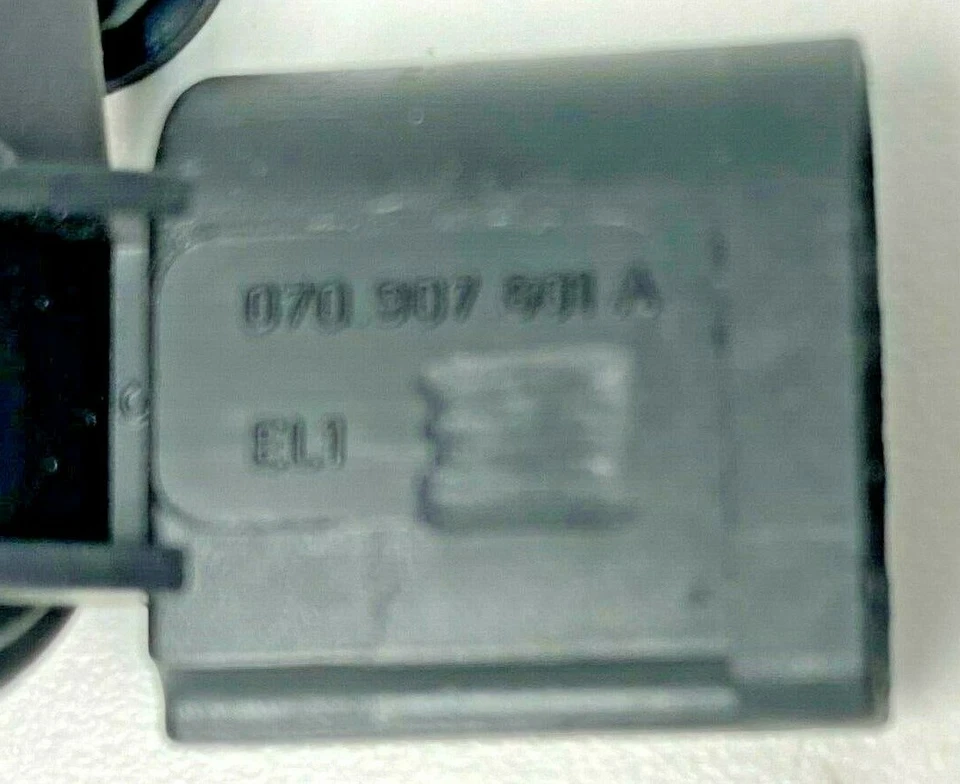 Sensor de posición del cigüeñal OEM 070907601A NUEVO Foto 2 de 4