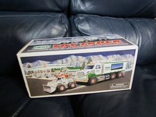 2008 Hess Toy truck and Front loader NEW