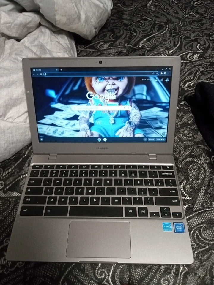 Samsung Chromebook 2 XE500C12 11,6 polegadas (16GB, Intel Celeron, 2.16GHz, 4GB)... - Imagem 4 de 4