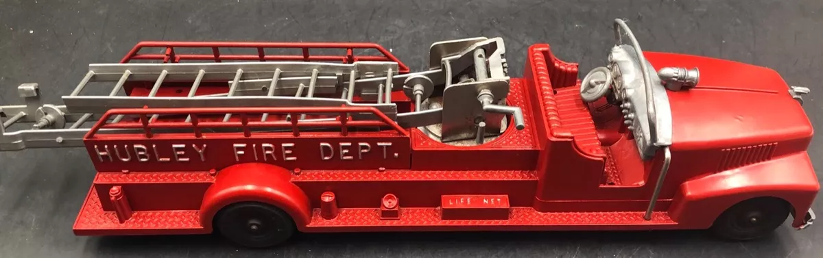 LARGE HUBLEY 1950S FIRE DEPT. NO. 520 Ladder metal toy fire truck