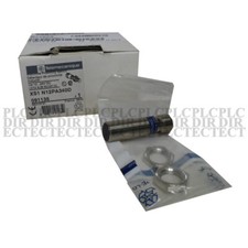 NEW Schneider XS1N12PA340D Inductive Sensor