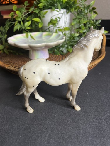 Cavallo Breyer Appaloosa • Bianco Argento Grigio • Macchiato • Adulto in piedi • Giocattolo - Foto 4 di 7
