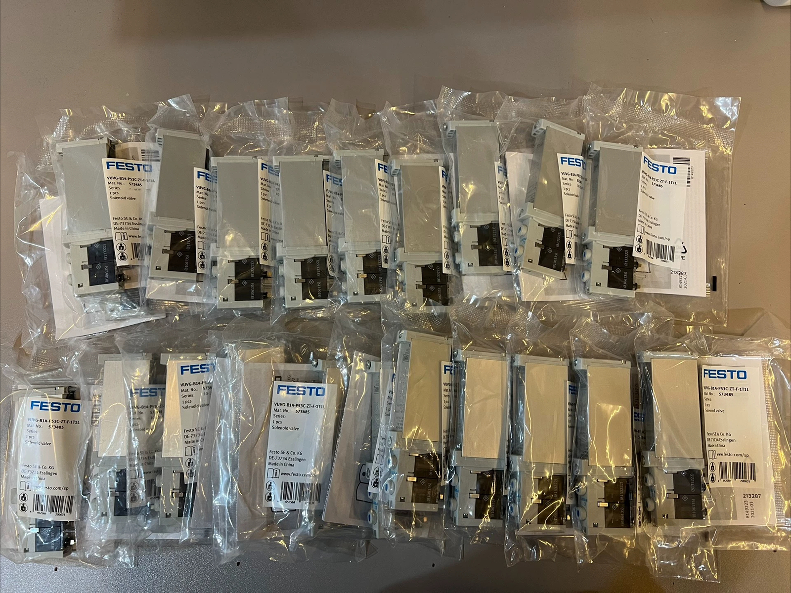 1pc FESTO VUVG-B14-P53C-ZT-F-1T1L 573485 New Solenoid Valve