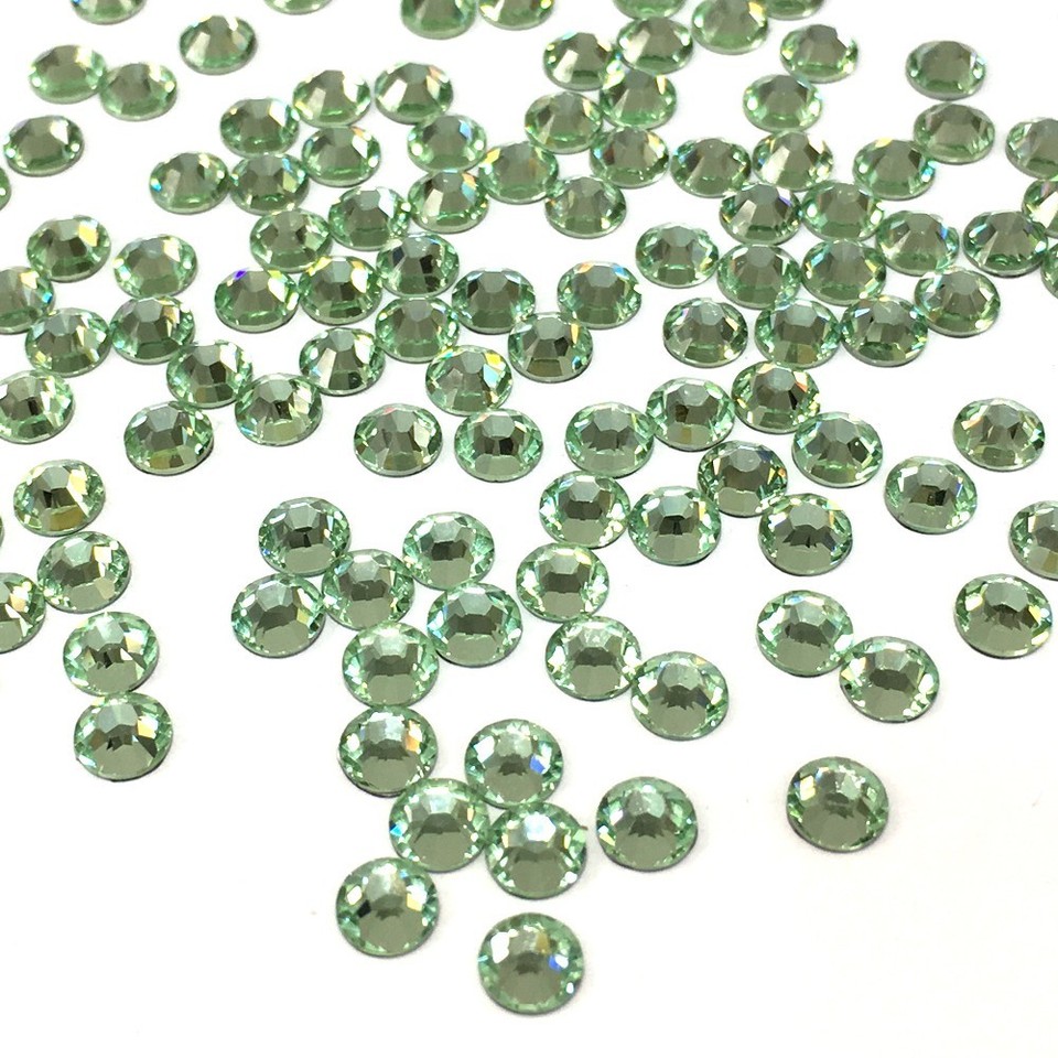 Chrysolite 238 Green Swarovski 2078 2038 Crystal Flatbacks HOTFIX chrysolite-238-green-swarovski-2078-2038-crystal-flatbacks-hotfix