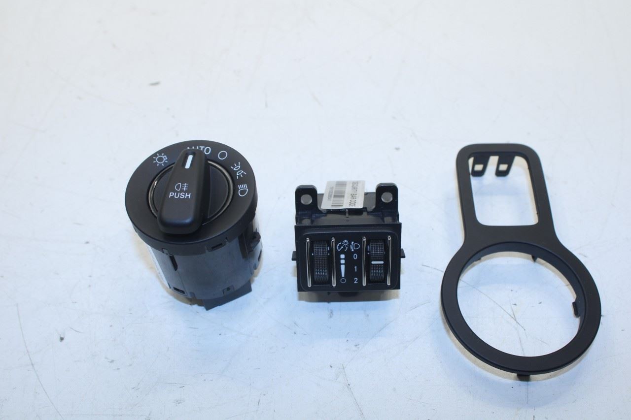 17-21 Maserati Ghibli Dash LH Rheostat Light Switch w/ Headlight Control Switch