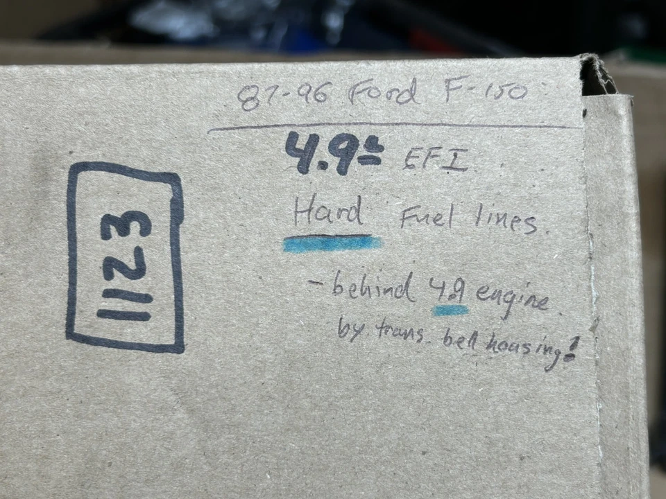 Ford F-150 Bronco 87-96 - 4,9 L 300 cid en línea 6 - detrás del carril LÍNEAS DE COMBUSTIBLE DURO Foto 2 de 4