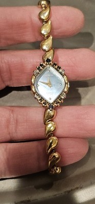 Vintage Geneva Quartz Diamonds Sappire Ladies Dress Watch Gold Tone Blue Dial
