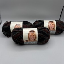 LOT of 3 VANNA  s CHOICE in WOODS PRINT Lion Brand Yarn 145yds 3oz Acrylic