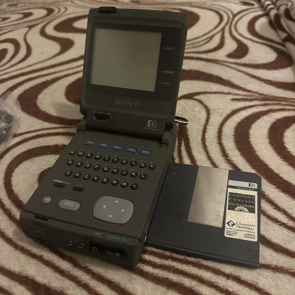 Sony Multi-Lingual DATA Discman Reproductor de Libros Electrónicos DD-1EX Caja Set COMO ESTÁ De Colección Foto 4 de 4