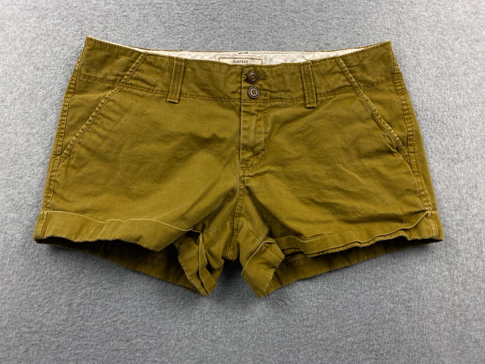 Old Navy Women's Size w29 Green Favorite Khakis Perfect Shorts