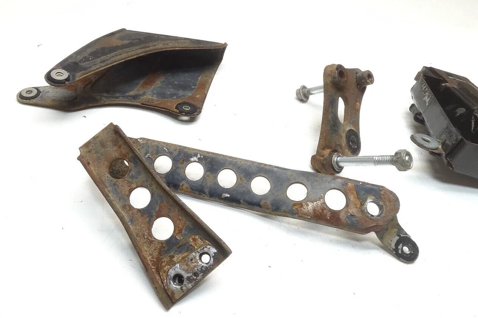 1975 - 77 雅马哈 DT250 dt 250 摩托车支架链条护罩工具托盘安装滑移 — 第 4/4 张图片