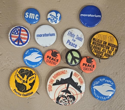 Anti VIETNAM WAR BUTTONS Pins LOT 14 ORIGINAL 1960's-70's