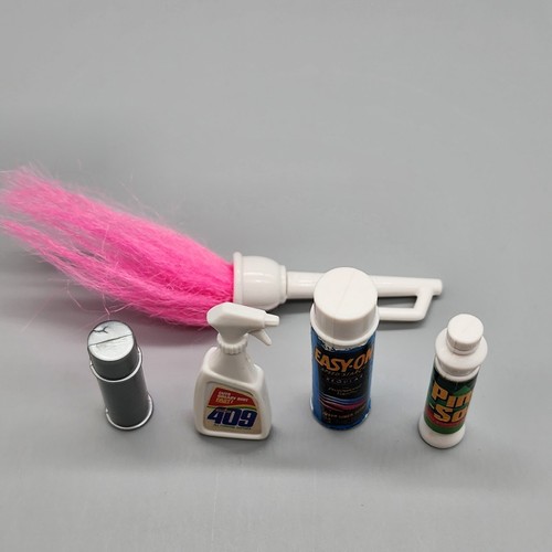 5 PIECE FASHIONDOLL CLEANING SUPPLIES LOT ACCESSORIES PINK DUSTER & CLEANERS - Picture 4 of 4