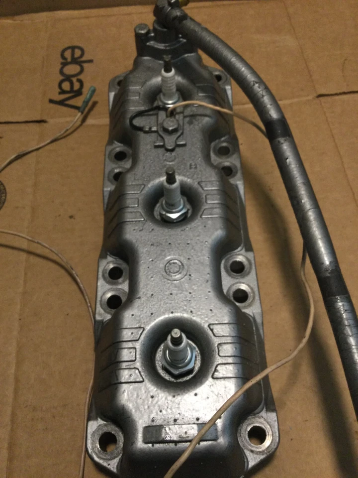 1988 MERCURY MARINER 150HP CYLINDER HEAD 96423 2-STROKE V6 - Image 2 of 4