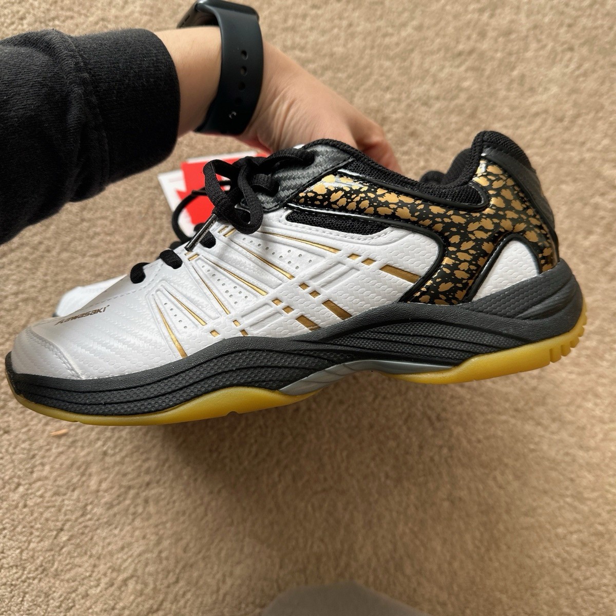 Kawasaki Badminton Shoes White Black Gold Women's Size 7 | eBay