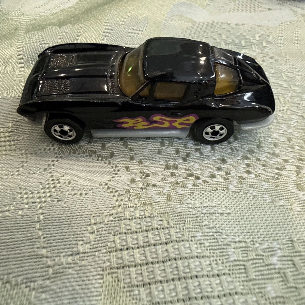 Hot Wheels 1979 Corvette In Vintage Manufacture Diecast Cars