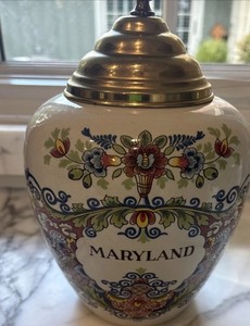 Vtg ROYAL DELFT Goedewaagen Tobacco Jar with Brass Lid 9.7/8” Floral Older