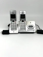 AT&T Cordless Phone Digital Answering System Lot Model EL52253 With 2 Handsets