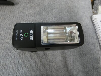 SUNPAK AUTO 322  FLASH MODEL 322
