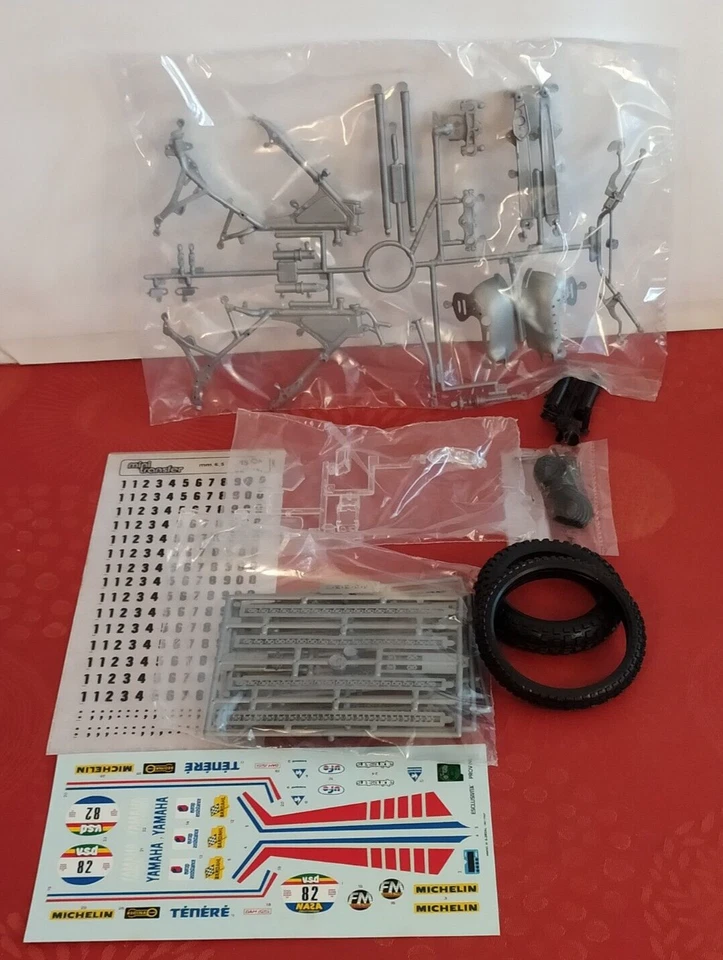 PROTAR USATO 1:9 KIT MOTO PLASTICA  YAMAHA TENERE' 660 C.C.  ART  198 - Immagine 3 di 3