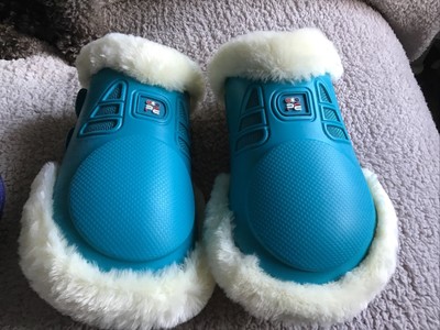 premier equine fetlock boots