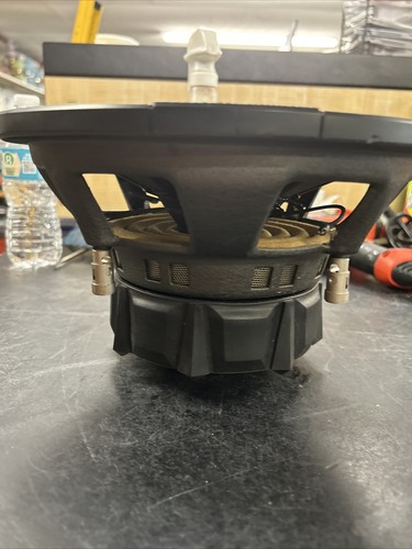 Kicker Subwoofer Speaker CVR10 2 OHMS. ONLY WORKS WHEN WIRED AT 1 OHM! - Picture 3 of 14