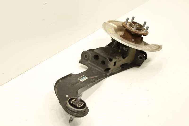 Buje nudillero eje lateral derecho Ford Bronco Sport RR 2021-2024 LX61-5968-AMF OEM Foto 3 de 4