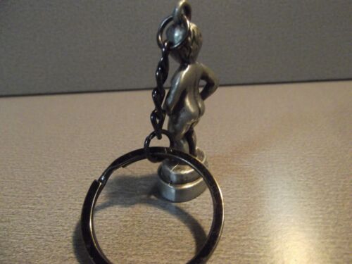 Collectible Key Chain Metal 1.75"in BRUSSELS STATUE - Picture 2 of 6