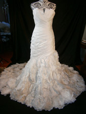 Jasmine Wedding Dress 6 8 10 Ivory Huge Roses Flowers Ruched Train Crystals